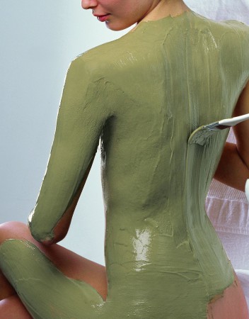 Ce zici de un ritual amazonian de infrumusetare?